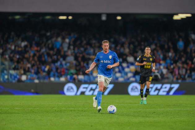 October 10, 2026, Napoli, Campania, ITALIA: Kevi De Bruyne of SSC Napoli during the 2026 27 Serie A match between SSC Napoli and FC Frosinone, played on October 10, 2026, at the Stadio Diego Armando Maradona in Naples Napoli ITALIA - ZUMAs236 20261010_aap_s236_115 Copyright: xFabioxSassox