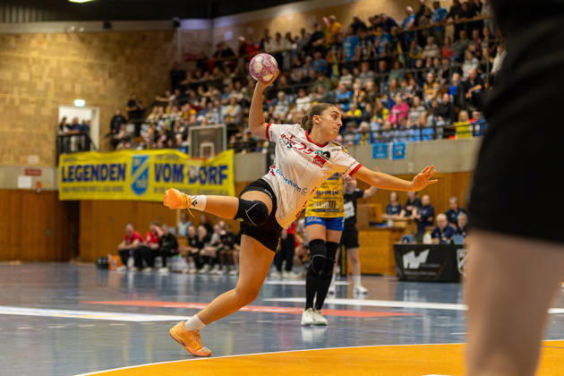 Handball I Women I 2026–2027 Season I 2nd Bundesliga I Matchday 5 I SV Todesfelde vs. HSV Solingen Gräfrath 76 I October 10, 2026 Dzeneta Kujovic 25, HSV Solingen Gräfrath 76, Bad Schwartau, Ludwig Jahn Hall, Schleswig-Holstein, Germany Copyright: xLobeca FabianxLamprechtx