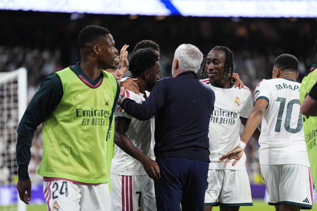 October 10, 2026, Madrid, Madrid, Spain: Jose Mourinho, head coach of Real Madrid CF, celebrates a goal that was later disallowed by VAR with Vinicius Junior during the Spanish League, LaLiga EA Sports, football match between Real Madrid and Villarreal CF at Bernabeu stadium on October 10, 2026, in Madrid, Spain. Madrid Spain - ZUMAa181 20261010_zaa_a181_271 Copyright: xOscarxJ.xBarrosox
