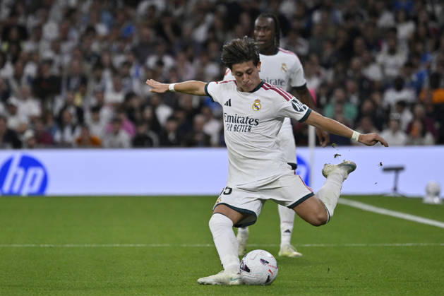 October 10, 2026, Madrid, Madrid, Spain: 15 ARDA GULER of Real Madrid CF pases the ball during the match on Matchday 8 of the 2026-27 National League First Division Championship between REAL MADRID C.F. and VILLARREAL CF, played at the Bernabeu Stadium on October 10, 2026, in Madrid, Spain. REAL MADRID C.F. Vs. VILLARREAL CF - 2026 27 National League First Division Championship 10.10.26 - ZUMAc312 20261010_zsp_c312_177 Copyright: xOscarxManuelxSanchezx