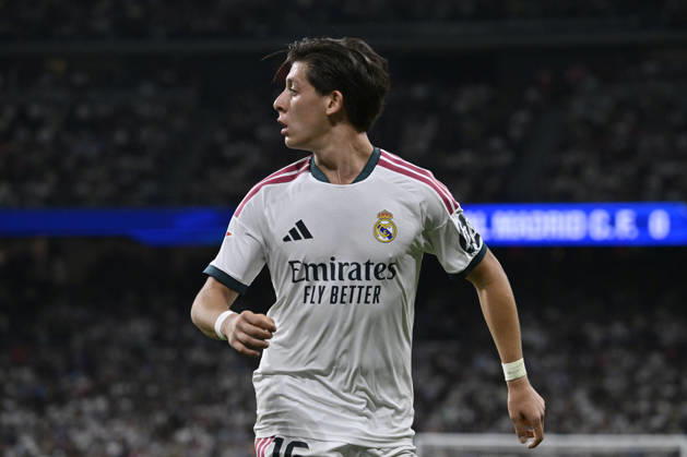 October 10, 2026, Madrid, Madrid, Spain: 15 ARDA GULER of Real Madrid CF during the match on Matchday 8 of the 2026-27 National League First Division Championship between REAL MADRID C.F. and VILLARREAL CF, played at the Bernabeu Stadium on October 10, 2026, in Madrid, Spain. REAL MADRID C.F. Vs. VILLARREAL CF - 2026 27 National League First Division Championship 10.10.26  - ZUMAc312 20261010_zsp_c312_245 Copyright: xOscarxManuelxSanchezx