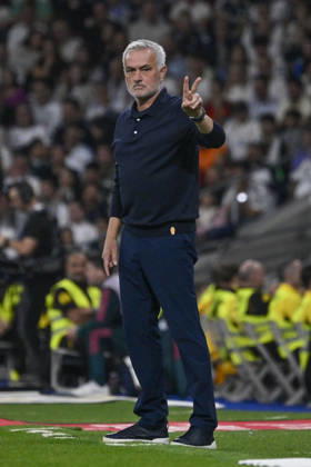 October 10, 2026, Madrid, Madrid, Spain: JOSE MOURINHO heach coach of Real Madrid CF gesturing with his hands during the match on Matchday 8 of the 2026-27 National League First Division Championship between REAL MADRID C.F. and VILLARREAL CF, played at the Bernabeu Stadium on October 10, 2026, in Madrid, Spain. Madrid Spain - ZUMAc312 20261010_zsp_c312_219 Copyright: xOscarxManuelxSanchezx