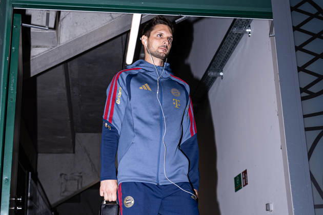Germany: FC Augsburg vs. FC Bayern Munich, Bundesliga 1, Matchday 5, 2026–27 Season, WWK Arena Augsburg; Sven Ulreich, FC Bayern Munich, 26, upon arrival at the WWK Arena Augsburg; Augsburg; WWK Arena; Bayern; Germany Copyright: xBenedictxChristx