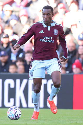 Aston Villa v Brentford, Premier League Nicolas Jackson of Aston Villa during the Aston Villa v Brentford Premier League match at Villa Park, Birmingham, England on 10 October 2026 Credit: Ryan Crockett Every Second Media Editorial use only. All images are copyright Every Second Media Limited. No images may be reproduced without prior permission. All rights reserved. Premier League and Football League images are subject to licensing agreements with Football DataCo Limited. see https: www.football-dataco.com Copyright: xIMAGO EveryxSecondxMediax ESM-2212-0243 RyanxCrockettx xEveryxSecondxMediax