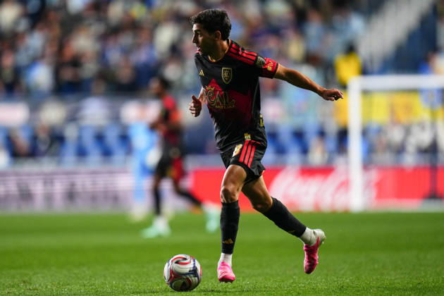 October 10, 2026: Real Salt Lake Midfielder Juan Manuel Sanabria (8) controls the ball during the second half of an MLS, Fussball Herren, USA match against the Philadelphia Union at Subaru Park in Chester, Pennsylvania. CSM Chester United States of America - ZUMAc04_ 20261010_zma_c04_315 Copyright: xKylexRoddenx
