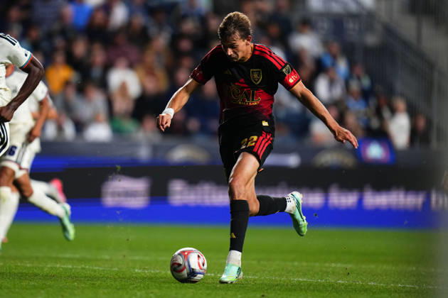 October 10, 2026: Real Salt Lake Forward Sergi Solans (22) controls the ball during the second half of an MLS, Fussball Herren, USA match against the Philadelphia Union at Subaru Park in Chester, Pennsylvania. CSM MLS 2026: Union Vs Salt Lake OCT 10 - ZUMAc04_ 20261010_zma_c04_335 Copyright: xKylexRoddenx