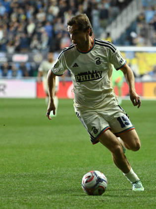Philadelphia Union Vs Real Salt Lake - October 10, 2026 Indiana Vassilev of the Philadelphia Union controls the ball during the Major League Soccer 2026 match between Philadelphia Union and Real Salt Lake at Subaru Park in Chester, Pennsylvania, United States, on October 10, 2026. Philadelphia United States Copyright: xJackxMegawx originalFilename:megaw-philadel261010_npRoF