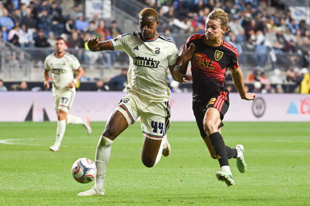 Philadelphia Union Vs Real Salt Lake - October 10, 2026 Neil Pierre 44 of the Philadelphia Union challenges Sergi Solans 22 of Real Salt Lake during the Major League Soccer 2026 match between Philadelphia Union and Real Salt Lake at Subaru Park in Chester, Pennsylvania, on October 10, 2026. Philadelphia United States Copyright: xJackxMegawx originalFilename:megaw-philadel261010_nplGb