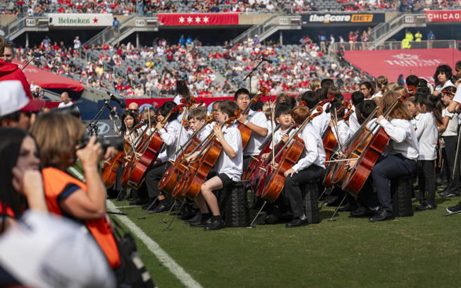 Chicago Fire FC V New York City FC - MLS, Fussball Herren, USA - October 10, 2026 A Chicagoland children s orchestra performs the National Anthem prior to the match between Chicago Fire FC and New York City FC at Soldier Field Stadium in Chicago, United States, on October 10, 2026. Chicago IL United States  Copyright: xRichardxNicholsx originalFilename:nichols-chicagof261010_npg7N
