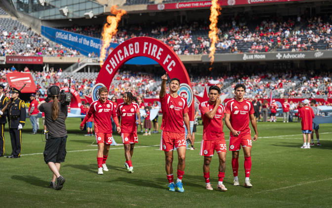Chicago Fire FC V New York City FC - MLS, Fussball Herren, USA - October 10, 2026 Chicago Fire FC players David Poreba ( 29), Puso Dithejane ( 12), Mauricio Pineda ( 22), Sergio Oregel ( 35) and Johan Gomez ( 18) enter the stadium before the match against New York City FC at Soldier Field in Chicago, United States, on October 10, 2026. Chicago IL United States  Copyright: xRichardxNicholsx originalFilename:nichols-chicagof261010_nphWH