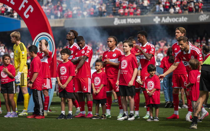 Chicago Fire FC V New York City FC - MLS, Fussball Herren, USA - October 10, 2026 The Chicago Fire FC team lines up for the National Anthem before the match against New York City FC at Soldier Field Stadium in Chicago, United States, on October 10, 2026. Chicago IL United States  Copyright: xRichardxNicholsx originalFilename:nichols-chicagof261010_npRMR