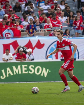 Chicago Fire FC V New York City FC - MLS, Fussball Herren, USA - October 10, 2026 Jack Elliott ( 3) of Chicago Fire FC is in action during the match between Chicago Fire FC and New York City FC at Soldier Field Stadium in Chicago, United States, on October 10, 2026. Chicago IL United States  Copyright: xRichardxNicholsx originalFilename:nichols-chicagof261010_np6Cs