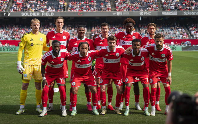 Chicago Fire FC V New York City FC - MLS, Fussball Herren, USA - October 10, 2026 Chicago Fire FC players pose for a team photo before the match against New York City FC at Soldier Field Stadium in Chicago, United States, on October 10, 2026. Chicago IL United States  Copyright: xRichardxNicholsx originalFilename:nichols-chicagof261010_np7yd