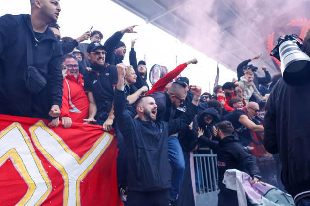 Toronto FC v CF Montreal Toronto FC fans celebrate a goal during a Major League Soccer game between Toronto FC and CF Montreal at BMO Field in Toronto, Ontario, Canada, on October 10, 2026. Toronto Ontario Canada Copyright: xIndrawanxKumalax originalFilename:kumala-majorlea261010_npaHG