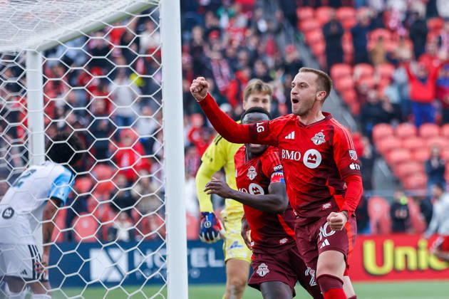 Toronto FC v CF Montreal Djordje Mihailovic 10 of Toronto FC celebrates a goal during a Major League Soccer game between Toronto FC and CF Montreal at BMO Field in Toronto, Ontario, Canada, on October 10, 2026. Toronto Ontario Canada Copyright: xIndrawanxKumalax originalFilename:kumala-majorlea261010_npdfI