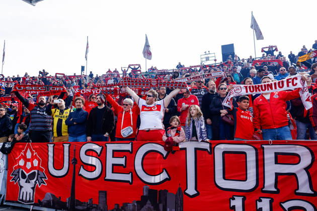 Toronto FC v CF Montreal Toronto FC fans lift a scarf during the national anthem before the start of a Major League Soccer game between Toronto FC and CF Montreal at BMO Field in Toronto, Ontario, Canada, on October 10, 2026. Toronto Ontario Canada Copyright: xIndrawanxKumalax originalFilename:kumala-majorlea261010_npLA3