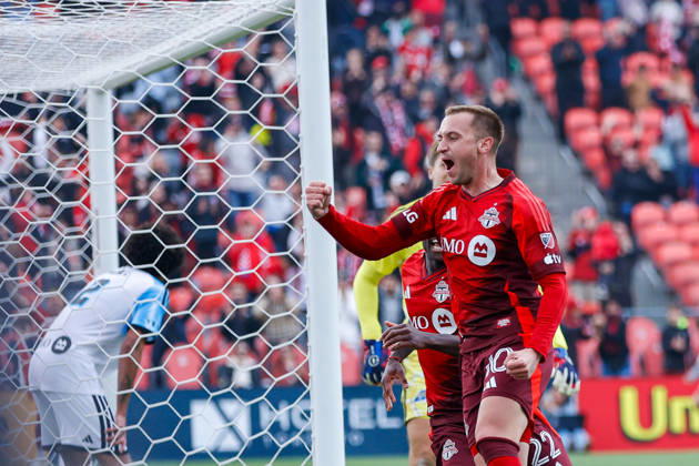 Toronto FC v CF Montreal Djordje Mihailovic 10 of Toronto FC celebrates a goal during a Major League Soccer game between Toronto FC and CF Montreal at BMO Field in Toronto, Ontario, Canada, on October 10, 2026. Toronto Ontario Canada Copyright: xIndrawanxKumalax originalFilename:kumala-majorlea261010_npYMP