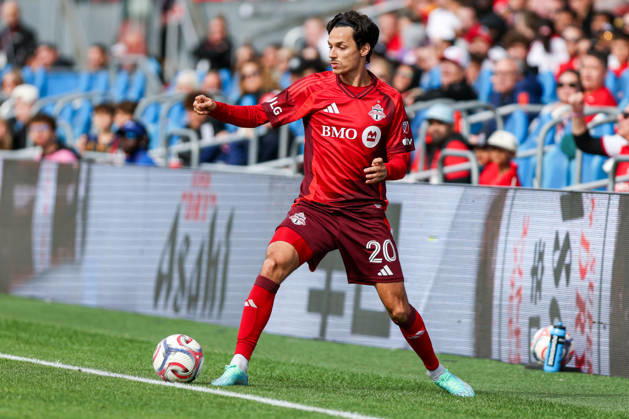Toronto FC v CF Montreal Daniel Salloi 20 of Toronto FC controls the ball during a Major League Soccer game between Toronto FC and CF Montreal at BMO Field in Toronto, Ontario, Canada, on October 10, 2026. Toronto Ontario Canada  Copyright: xIndrawanxKumalax originalFilename:kumala-majorlea261010_np6Mn