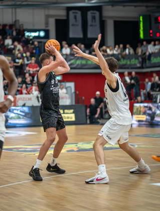 Artland Dragons vs. Tigers Tübingen, Quakenbrück, Lower Saxony, Germany, October 10, 2026; Basketball, BARMER 2 Basketball Bundesliga ProA, Matchday 4, 2026–2027 season, at the Artland Arena The Tigers Tübingen win 92–86 against the Artland Dragons For editorial use only Artland Dragons Tigers Tübingen, Basketball ProA Quakenbrück Copyright: xEibner-Pressefotox EP_EER
