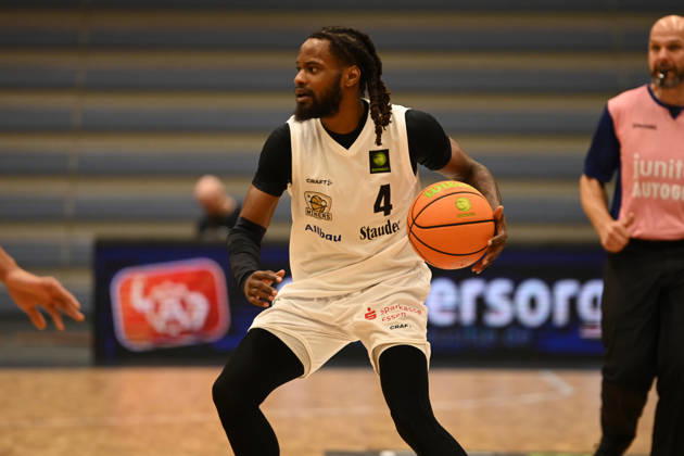 Quashawn Tyrese Lane, Matchday 4, BARMER 2 Basketball Bundesliga Pro A, ETB Miners vs. PS Karlsruhe LIONS, October 10, 2026, Quashawn Tyrese Lane, ETB Miners, Matchday 4 in the BARMER 2 Basketball Bundesliga Pro A, ETB Miners vs. PS Karlsruhe LIONS, final score 95–86 after overtime at the Sporthalle am Hallo on October 10, 2026, in front of 768 spectators