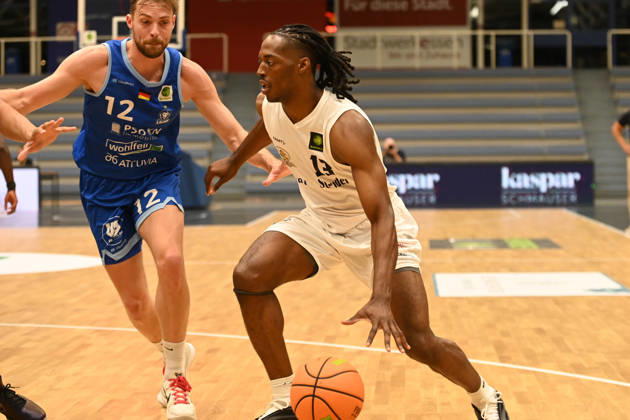 Darius Dawson, Matchday 4, BARMER 2 Basketball Bundesliga Pro A: ETB Miners vs. PS Karlsruhe LIONS, October 10, 2026. Darius Dawson, ETB Miners, Matchday 4 of the BARMER 2 Basketball Bundesliga Pro A, ETB Miners vs. PS Karlsruhe LIONS, final score 95–86 after overtime at the Sporthalle am Hallo on October 10, 2026, in front of 768 spectators