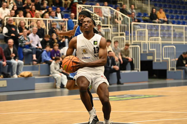 Darius Dawson, Matchday 4, BARMER 2 Basketball Bundesliga Pro A: ETB Miners vs. PS Karlsruhe LIONS, October 10, 2026. Darius Dawson, ETB Miners, Matchday 4 of the BARMER 2 Basketball Bundesliga Pro A, ETB Miners vs. PS Karlsruhe LIONS, final score 95–86 after overtime at the Sporthalle am Hallo on October 10, 2026, in front of 768 spectators