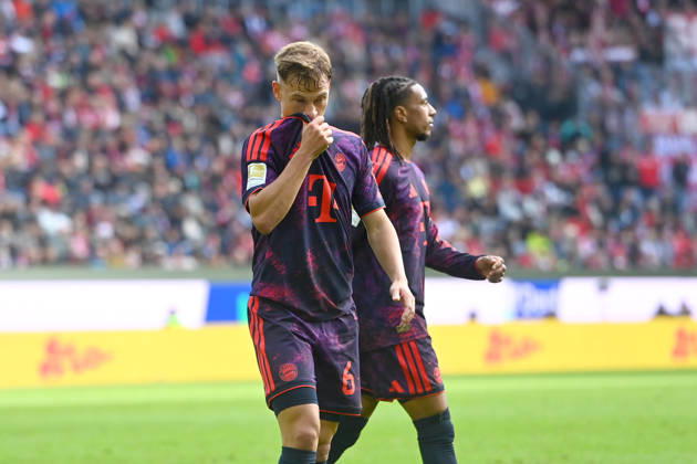 Joshua KIMMICH Bayern Munich, Michael OLISE Bayern Munich, disappointment, frustration, disappointed, frustrated, dejected, Soccer, Bundesliga Season 2026–2027, Matchday 5, Matchday 05, FC Augsburg vs. FC Bayern Munich 2–2 on October 10, 2026, WWK Arena