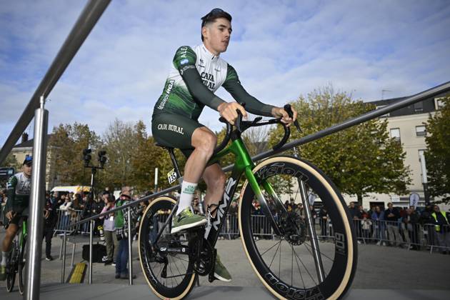 Paris Tours 2026 Cycling Race TOURS, FRANCE - OCTOBER 11 : Laronde Ellande (FRA) of Caja Rural - Seguros RGA during the 120th edition of Paris Tours an UCI ProSeries 1.Pro one day cycling road race for Men Elite of 216.2 km with start in Chartres and finish in Tours on October 11, 2026 in Tours, France, 11 10 2026 ( Motordriver Guy De Vuyst - Tours France  Copyright: xNicoxVereeckenx