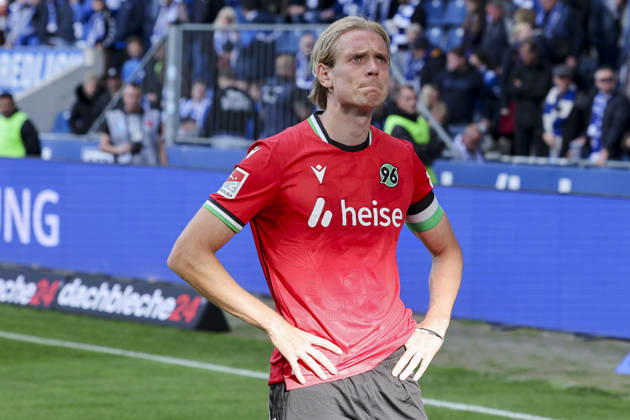 Stefan Teitur Thordarson of Hannover 96 looks disappointed during the 2. Bundesliga match between 1. FC Magdeburg and Hannover 96, Avnet Arena on October 10, 2026, in Magdeburg, Germany. Photo by Marco Steinbrenner, DeFodi Images. Stefan Teitur Thordarson of Hannover 96 looks dejected during the 2nd Bundesliga match between 1 FC Magdeburg and Hannover 96 at Avnet Arena on October 10, 2026 in Magdeburg, Germany. Photo by Marco Steinbrenner, DeFodi Images. DFB and DFL regulations prohibit any use of photographs as image sequences and or quasi-video. Photo by Marco Steinbrenner, DeFodi Images.