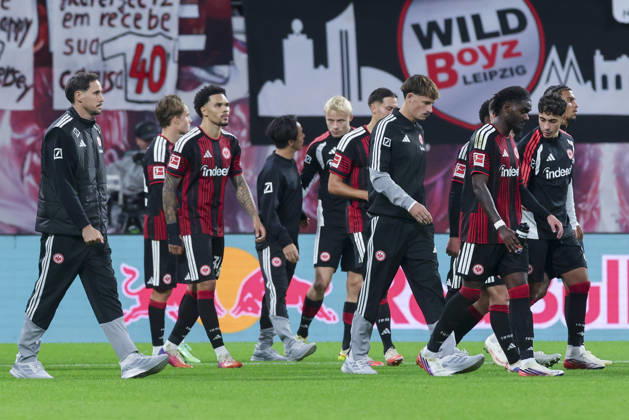 The Eintracht Frankfurt players head into the locker room disappointed during the Bundesliga match between RB Leipzig and Eintracht Frankfurt, Red Bull Arena on October 10, 2026, in Leipzig, Germany. Photo by Marco Steinbrenner, DeFodi Images. The Eintracht Frankfurt players head into the locker room disappointed during the Bundesliga match between RB Leipzig and Eintracht Frankfurt at Red Bull Arena on October 10, 2026 in Leipzig, Germany. Photo by Marco Steinbrenner, DeFodi Images. DFB and DFL regulations prohibit any use of photographs as image sequences and or quasi-video. Photo by Marco Steinbrenner, DeFodi Images.