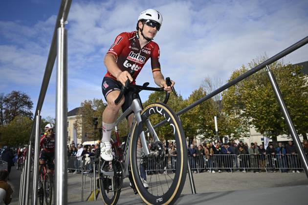 Paris Tours 2026 Cycling Race TOURS, FRANCE - OCTOBER 11 : De Lie Arnaud (BEL) of Lotto - Intermarche during the 120th edition of Paris Tours an UCI ProSeries 1.Pro one day cycling road race for Men Elite of 216.2 km with start in Chartres and finish in Tours on October 11, 2026 in Tours, France, 11 10 2026 ( Motordriver Guy De Vuyst - Tours France  Copyright: xNicoxVereeckenx