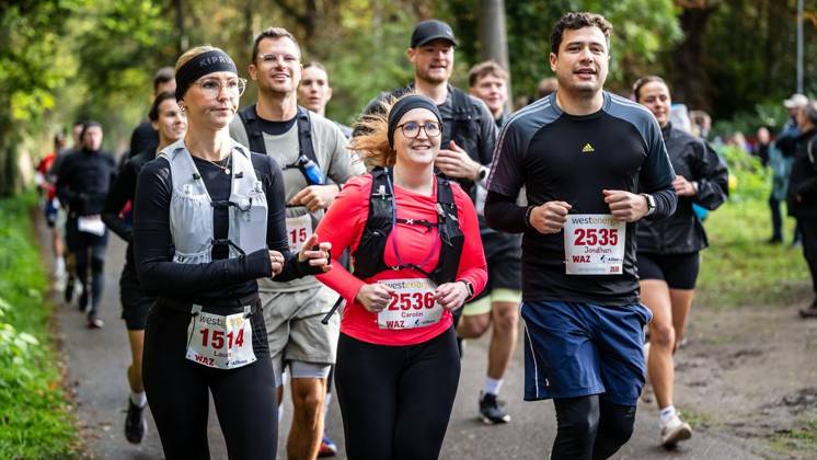 Marathon at Lake Baldeney in Essen ** FOR EDITORIAL USE ONLY ** EDITORIAL USE ONLY ** p On Sunday morning, October 11, 2026, approximately 1,800 runners will set out on a course of just over 18 kilometers around the lake as part of the supporting program for the Baldeneysee Marathon. Germany NRW Essen Copyright MartinxMöller Copyright: MartinxMöller doc87zd3uaiwqohmlvmq18 ,EDITORIAL USE ONLY Copyright: MartinxMöller