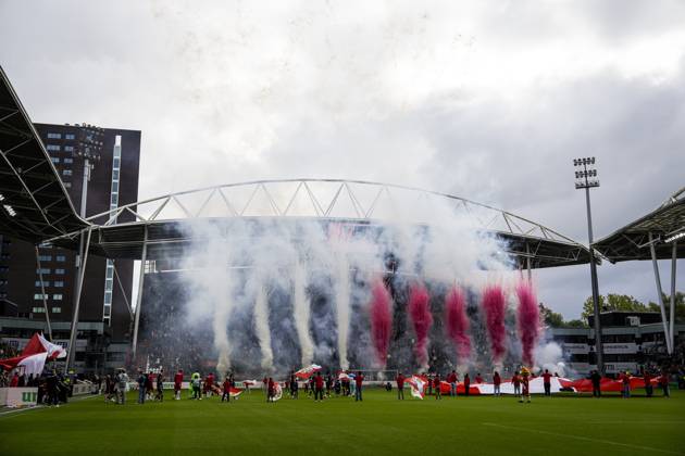 UTRECHT - Overview of the stadium during the Dutch Eredivisie match between FC Utrecht and Willem II at Galgenwaard Stadium on October 11, 2026 in Utrecht, the Netherlands. TOBIAS KLEUVER ANP Eredivisie 2026 27 xVIxANPxSportx xxANPxIVx 572116986 originalFilename: 572116986