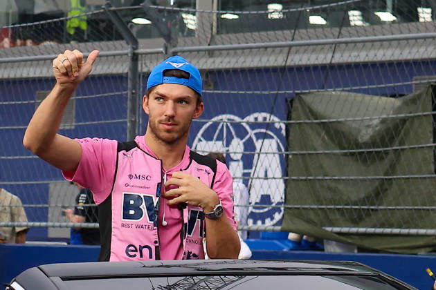 2026 Formula 1 Singapore Grand Prix SINGAPORE - OCTOBER 11: Alpine driver Pierre Gasly during the Drivers Parade at the Formula One Grand Prix of Singapore, at the Marina Bay Street Circuit in Singapore, on October 11, 2026. The upcoming main race will span 62 laps, with drivers competing in intense tropical heat and extreme humidity on a track featuring a relentless layout of 19 corners and minimal straightaways. Daniel Ceng Anadolu Singapore Singapore. Editorial use only. Please get in touch for any other usage.  Copyright: x2026xAnadoluxDanielxCengx