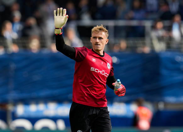 Jonas Thomas Kersken, DSC Arminia Bielefeld, 1 before the game, GER, VfL Bochum 1848 vs. DSC Arminia Bielefeld, 2. Bundesliga, Matchday 7, 2026–27 season, Vonovia Ruhrstadion, Bochum, October 11, 2026 DFL REGULATIONS PROHIBIT ANY USE OF PHOTOGRAPHS AS IMAGE SEQUENCES AND OR QUASI-VIDEO VfL Bochum 1848 vs. DSC Arminia Bielefeld, 2. Bundesliga, Matchday 7, 2026–27 Season, October 11, 2026, Bochum Copyright: xEibner-Pressefoto ScottxColemanx EP_SCN