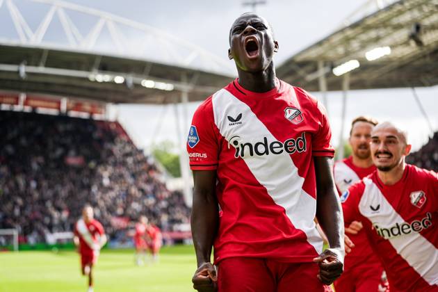 UTRECHT - Yoann Cathline of FC Utrecht celebrates the 1-0 during the Dutch Eredivisie match between FC Utrecht and Willem II at Galgenwaard Stadium on October 11, 2026, in Utrecht, the Netherlands. TOBIAS KLEUVER ANP Eredivisie 2026 27 xVIxANPxSportx xxANPxIVx 572120793 originalFilename: 572120793