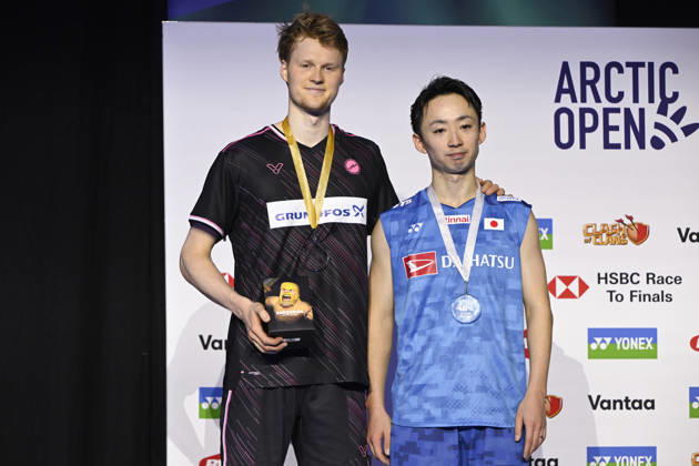 Gold medalist Anders Antonsen of Denmark (L) and silvers medalist Yushi Tanaka of Japan pose after the men s singles match in the finals at the badminton Clash of Clans Arctic Open 2026 tournament in Vantaa, Finland, on October 11, 2026. - ANTTI AIMO-KOIVISTO Vantaa Finland WFLzGXdsYKs  Copyright: xAnttixAimo-Koivistox WFLzGXdsYKs