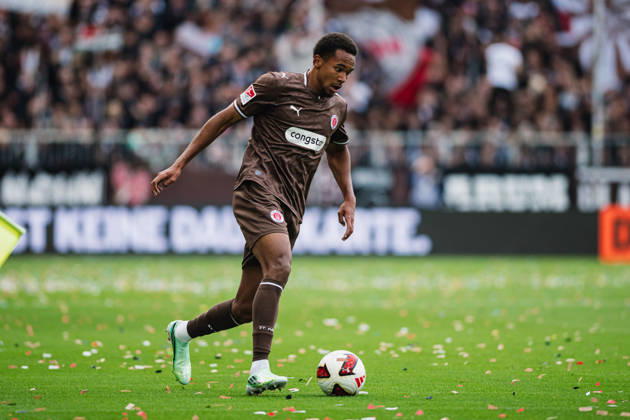 2. Bundesliga: FC St. Pauli vs. Karlsruher SC, October 11, 2026; Youssoupha Niang (FC St. Pauli), Soccer, 2. Bundesliga, Matchday 7: FC St. Pauli vs. Karlsruher SC on October 11, 2026, at Millerntor Stadium, Hamburg. DFL regulations prohibit any use of photographs as image sequences and or quasi-video. Copyright: xBEAUTIFULxSPORTS Tonhäuserx