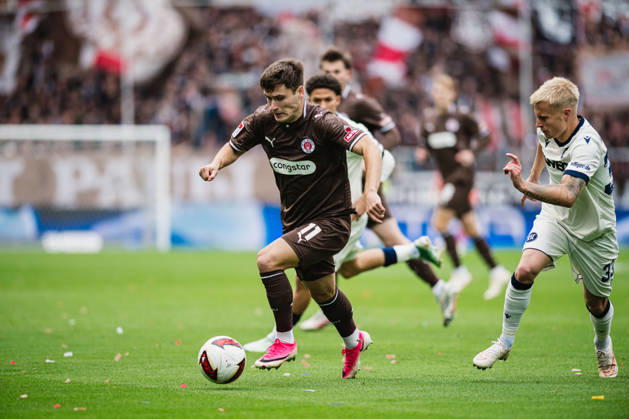 2. Bundesliga: FC St. Pauli vs. Karlsruher SC, October 11, 2026; Arkadiusz Pyrka, FC St. Pauli; 11 soccer, 2. Bundesliga, Matchday 7: FC St. Pauli vs. Karlsruher SC on October 11, 2026, at Millerntor Stadium, Hamburg. DFL regulations prohibit any use of photographs as image sequences and or quasi-video. Copyright: xBEAUTIFULxSPORTS Tonhäuserx