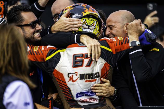 October 11, 2026, Cascais, Lisbon, Portugal: Alberto Surra of Motocorsa Racing iafter finishing third during the Tissot Superpole Race of the FIM Superbike World Championship, WM, Weltmeisterschaft at Circuito Estoril on October 11, 2026 in Cascais, Portugal. Motorsports 2026: WorldSBK - Tissot Estoril Round  - ZUMAr200 20261011_zsp_r200_057 Copyright: xNunoxReisinhox