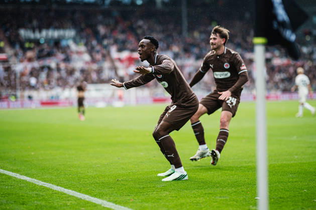 2. Bundesliga: FC St. Pauli vs. Karlsruher SC, October 11, 2026 – Goal, celebration by Abdoulie Ceesay (FC St. Pauli), 9–1 Soccer, 2. Bundesliga, Matchday 7: FC St. Pauli vs. Karlsruher SC on October 11, 2026, at Millerntor Stadium, Hamburg. DFL regulations prohibit any use of photographs as image sequences and or quasi-video. Copyright: xBEAUTIFULxSPORTS Tonhäuserx