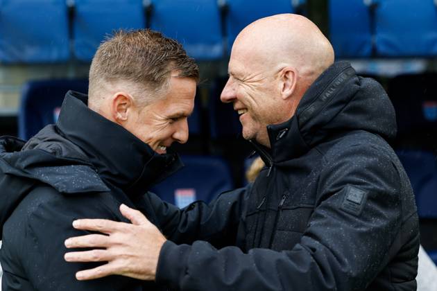 ZWOLLE - SC Cambuur coach Johan Plat, PEC Zwolle trainer Henry van der Vegt (lr) during the Dutch Eredivisie match between PEC Zwolle and Cambuur at the MAC3Park stadium on October 11, 2026 in Zwolle, the Netherlands. VINCENT JANNINK ANP Eredivisie 2026 27 xVIxANPxSportx xxANPxIVx 572123582 originalFilename: 572123582