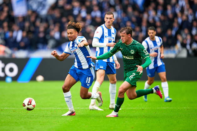 Oluwaseun Victor Adewumi, Hertha BSC, 19, Lukas Reich, Greuther Fürth, 02, GER, Hertha BSC vs. SPVGG Greuther Fürth, 2. Bundesliga, 2026–27 season, Matchday 7, October 11, 2026 DFL regulations prohibit any use of photographs as image sequences and or quasi-video GER, Hertha BSC vs. SPVGG Greuther Fürth, 2. Bundesliga, 2026–27 season, Matchday 7, October 11, 2026, Berlin Copyright: xClaudiusxRauch,xEibner-Pressefotox xClaudiusxRauchx EP_CRH