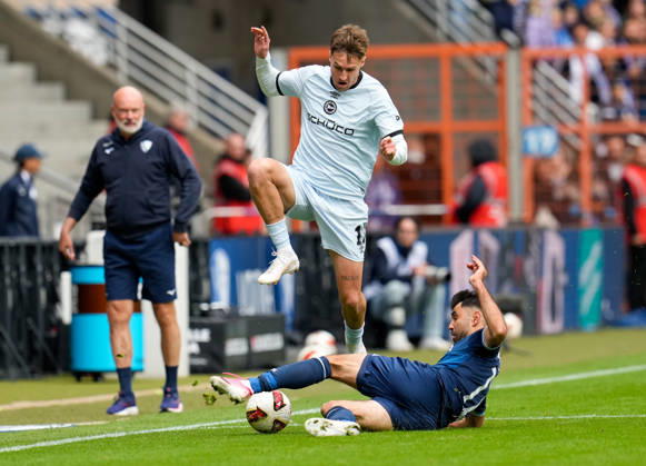 Joel Grodowski (DSC Arminia Bielefeld, No. 11) in a tackle with Gerrit Holtmann (VfL Bochum 1848, No. 17), GER, VfL Bochum 1848 vs. DSC Arminia Bielefeld, 2. Bundesliga, Matchday 7, 2026–27 season, Vonovia Ruhrstadion, Bochum, October 11, 2026 DFL REGULATIONS PROHIBIT ANY USE OF PHOTOGRAPHS AS IMAGE SEQUENCES AND OR QUASI-VIDEO VfL Bochum 1848 vs. DSC Arminia Bielefeld, 2. Bundesliga, Matchday 7, 2026–27 Season, October 11, 2026, Bochum Copyright: xEibner-Pressefoto ScottxColemanx EP_SCN