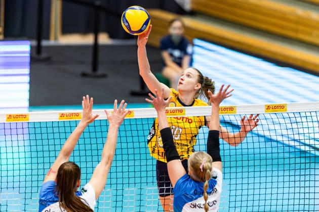 October 10, 2026, GER, Volleyball, Dekra 1st Division, Women, Season 26–27, Regular Season, VfB Suhl Lotto Thuringia vs. Skurios Volleys Borken, Lucia Herdova (VfB Suhl Lotto Thuringia), Lara Kretschmer, Skurios Volleys Borken, Antonia Greskamp, Skurios Volleys Borken, 98527 Suhl, Wolfsgrube Sports Hall, Thuringia, Germany