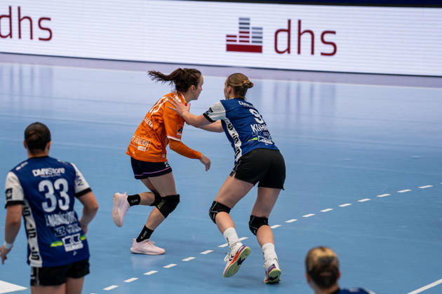 HSG Blomberg Lippe GER vs. Odense Handbold DEN, Handball, EHF Champions League Women, Group Stage, October 11, 2026, 2026–2027 Season, Lemgo’s Anna Vyakhireva of Odense Handbold, 13, and Nieke Kuehne of HSG Blomberg Lippe, 09, in a one-on-one battle at the Lemgo Phoenix Contact Arena in Germany