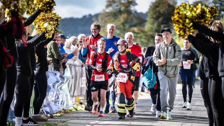 Marathon at Lake Baldeney in Essen ** FOR EDITORIAL PURPOSES ONLY ** EDITORIAL USE ONLY ** p Birgit Kill, Chief Fire Officer of the Essen Fire Department, will run on Sunday, October 11, 2026, in the marathon around Lake Baldeney in Essen, covering the 18-kilometer lake loop in full gear, including a helmet and oxygen tank. Rüclen Germany NRW Essen Copyright MartinxMöller Copyright: MartinxMöller doc87zf6z2a3gi8nipoq18 ,EDITORIAL USE ONLY Copyright: MartinxMöller