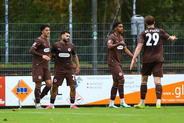 7 Haron Sabah of FC St. Pauli U23 celebrates his goal—making the score 1–0—with his teammates. Soccer Men’s Regionalliga Nord 2026–2027 Season Matchday 13 FC St. Pauli U23 vs. HSC Hannover October 11, 2026 I Edmund Plambeck Stadium