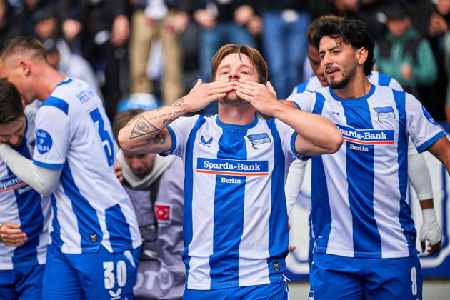Mads Pedersen, Hertha BSC, 22, shot on goal for the 1-0 lead; Hertha celebrates; Mads Pedersen, Hertha BSC, 22, GER; Hertha BSC vs. SPVGG Greuther Fürth, 2. Bundesliga, 2026–27 season, Matchday 7, October 11, 2026. DFL regulations prohibit any use of photographs as image sequences and or quasi-video. GER, Hertha BSC vs. SPVGG Greuther Fürth, 2. Bundesliga, 2026–27 season, Matchday 7, October 11, 2026, Berlin Copyright: xClaudiusxRauch,xEibner-Pressefotox xClaudiusxRauchx EP_CRH