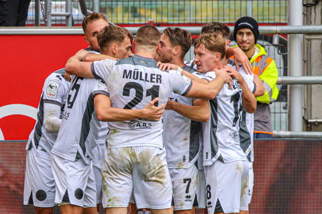 Florian Huebner of SV Wehen Wiesbaden, No. 19, celebrates after scoring the 0-1 goal in the match between FC Ingolstadt 04 and SV Wehen Wiesbaden on October 11, 2026, DFB regulations prohibit any use of photographs as image sequences and or quasi-video. GER, Soccer, 3. Liga, Matchday 8, FC Ingolstadt 04 vs. SV Wehen Wiesbaden, October 11, 2026, Audi Sportpark Ingolstadt Copyright: xEibner-Pressefoto OliverxSTRISCHx EP-OSH